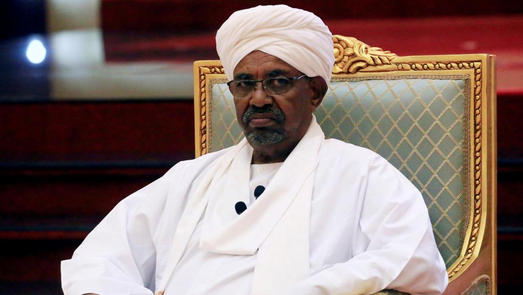 Soudan : L’ancien président Omar el-Béchir inculpé pour corruption