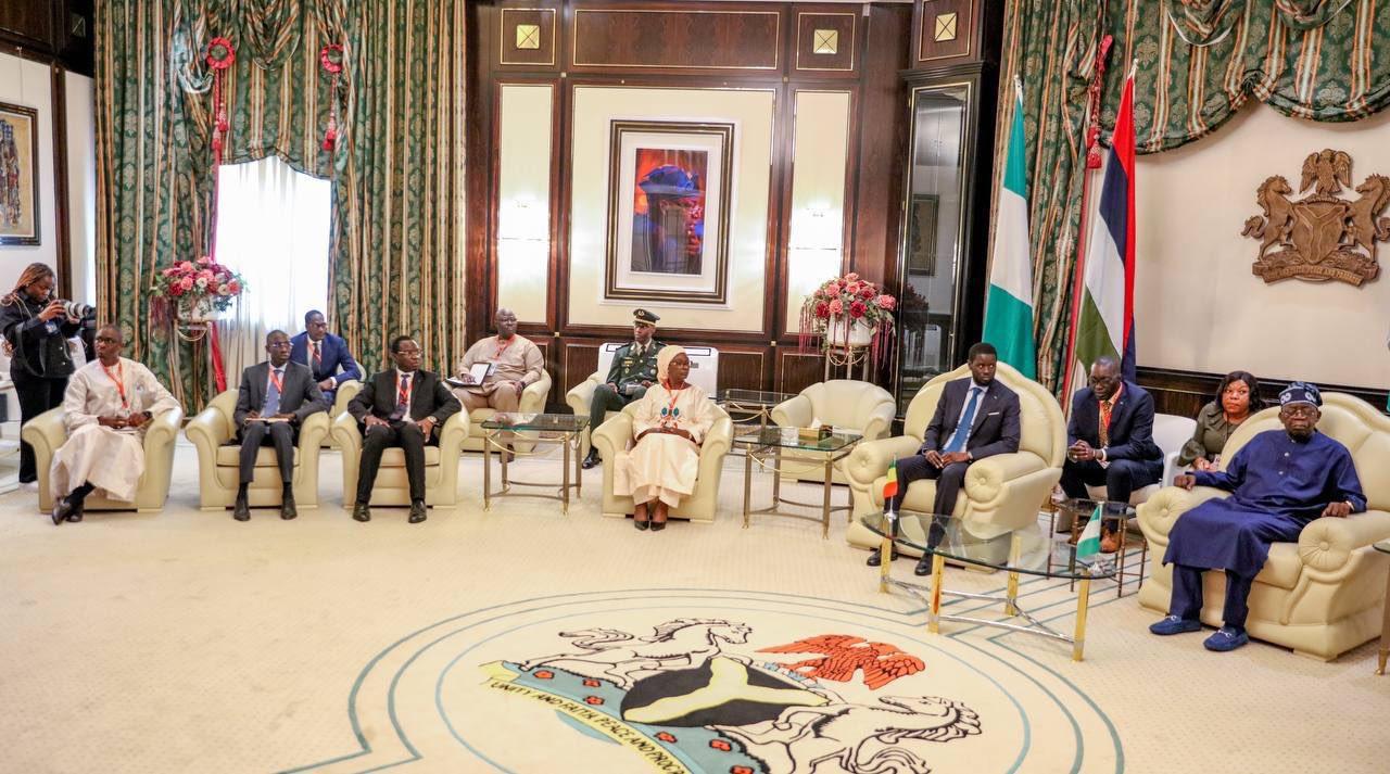 Le président sénégalais Faye en visite au Nigeria et au Ghana pour consolider la coopération avec ces deux Etats