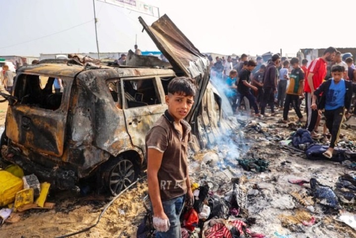 Gaza : Le Maroc condamne fermement le raid israélien contre un camp de Rafah ayant fait 45 morts parmi les déplacés civils