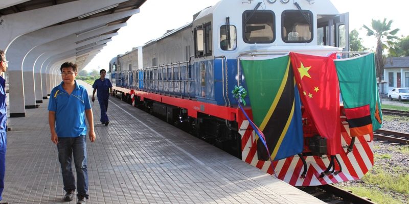 L’exploitation des trains de voyageurs de la plus importante ligne ferroviaire reliant la Tanzanie à la Zambie suspendue