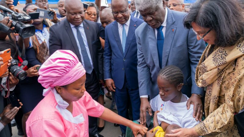 Lancement en Côte d’Ivoire d’une campagne de vaccination des enfants de 6 à 23 mois contre le paludisme