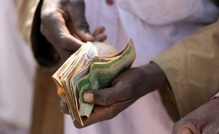 Nigeria-Inflation : Le Président Bola Tinubu double le salaire minimum mensuel public