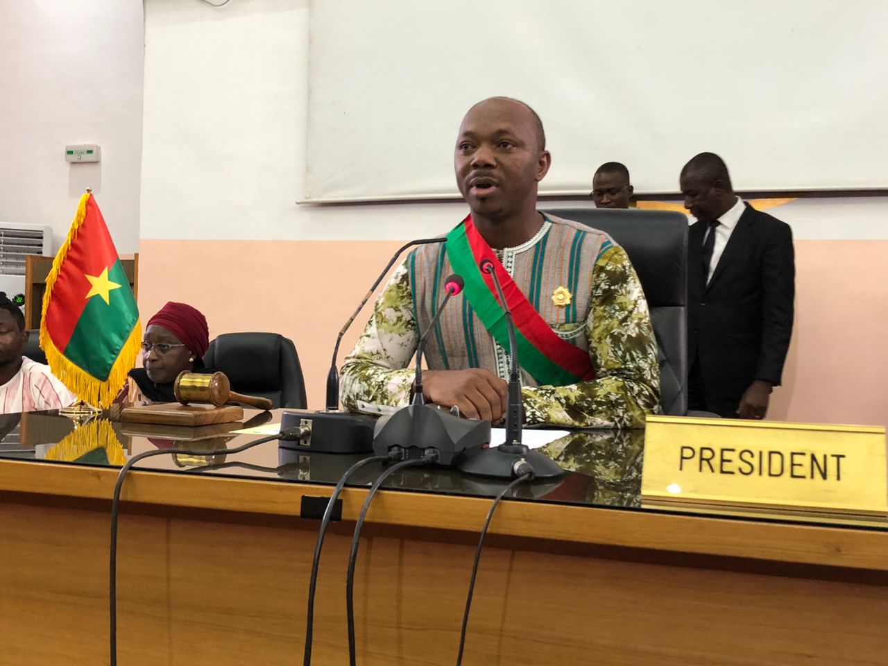 Le Parlement de Transition au Burkina Faso adopte la nouvelle devise du pays : «La Patrie ou la mort, nous vaincrons»