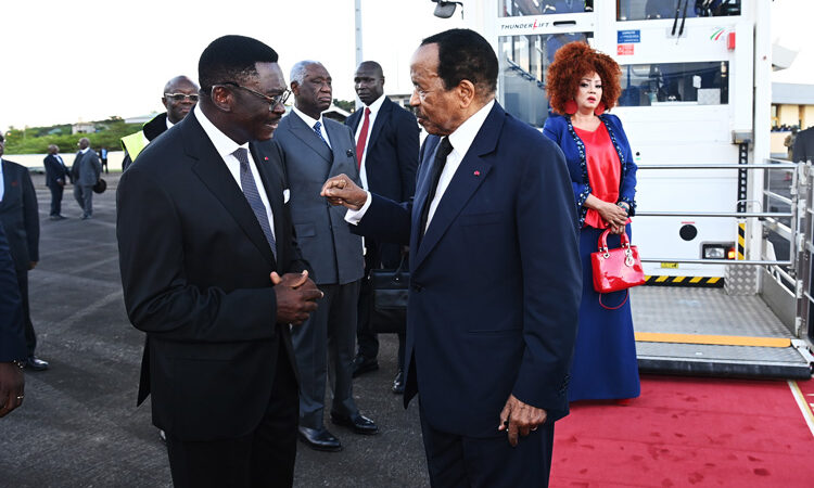 Le président camerounais, Paul Biya de retour au Palais présidentiel pour faire taire les spéculations sur son état de santé