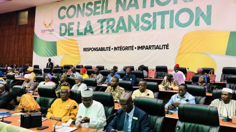 Guinée/Loi de finances 2025 : Conakry table sur des recettes d’environ 4,1 milliards de dollars