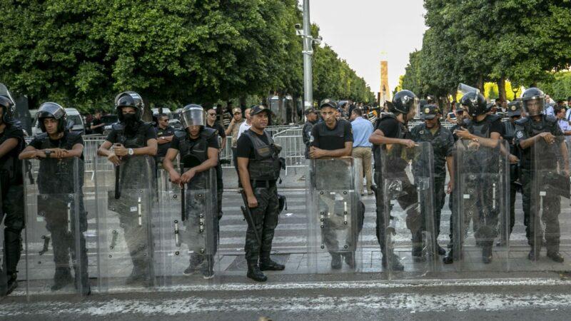 Tunisie : Prorogation de 30 jours de l’état d’urgence sur tout le territoire national (Décret)