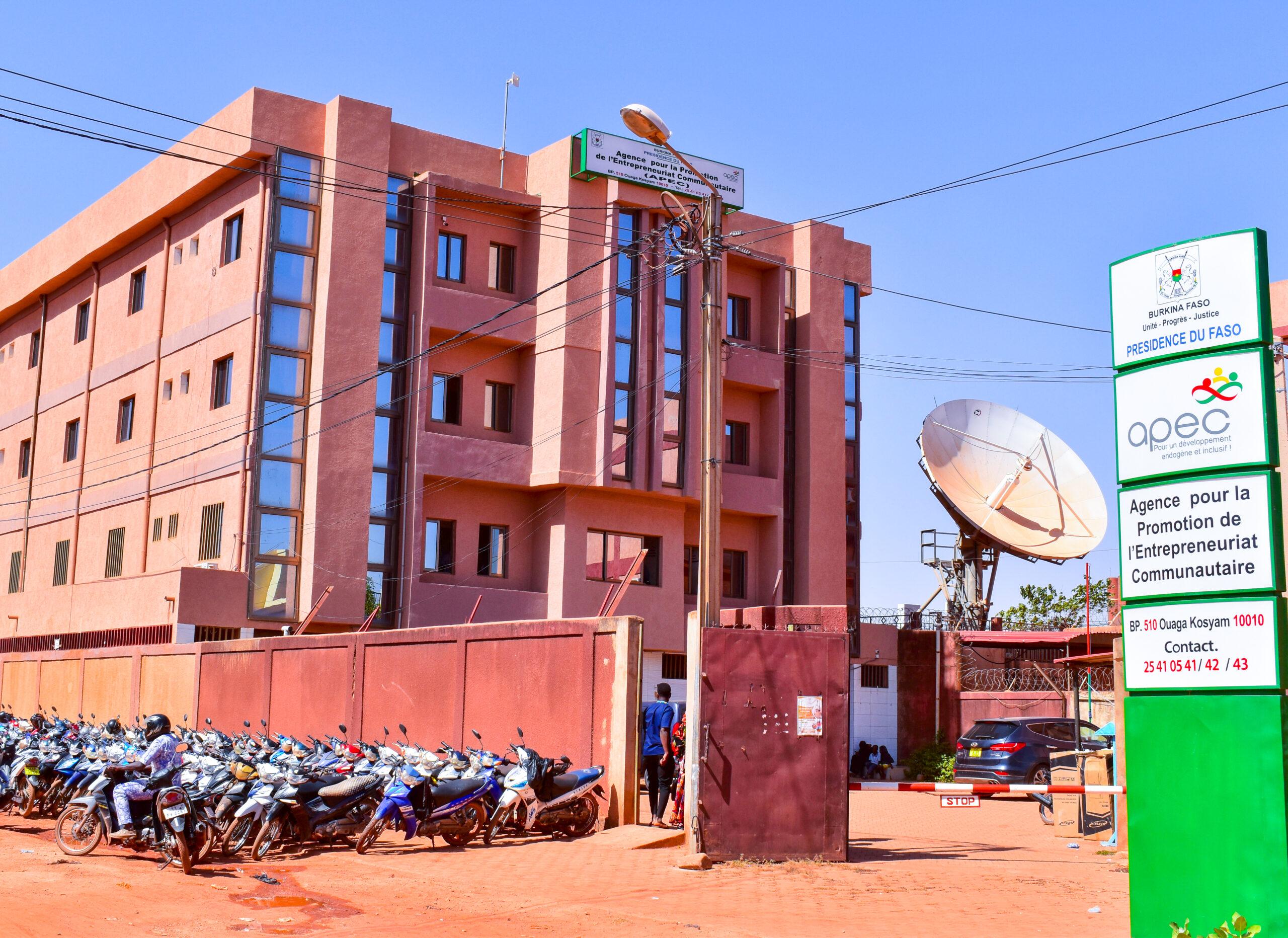 Le gouvernement burkinabè annonce la prise de participation de l’APEC dans deux usines en construction