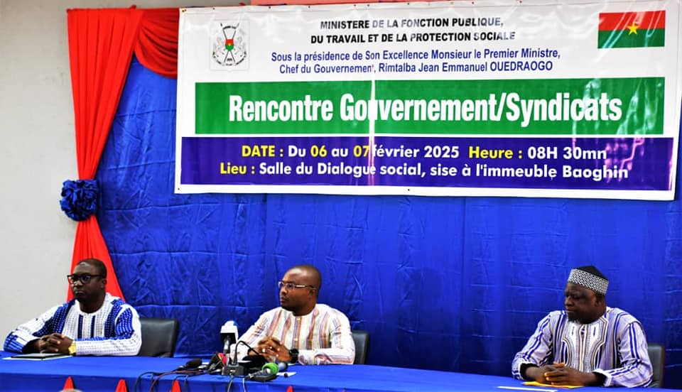 Burkina Faso : Gouvernement et Syndicats autour de la même table, pour débattre des préoccupations des travailleurs